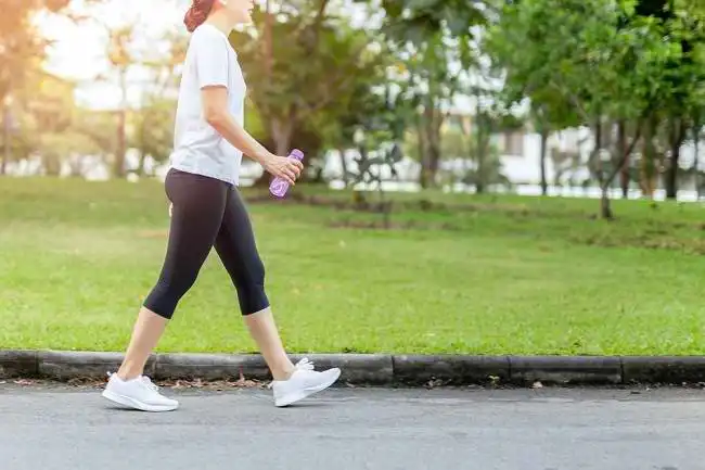 Langkah Sehat Keajaiban Jalan Pagi untuk Kesehatan Tubuh