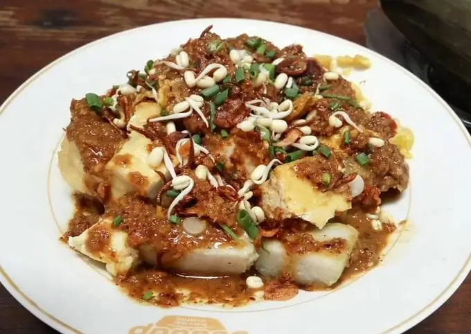 Resep Lontong Bumbu Kacang Paling Enak