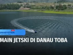 Sensasi Bermain Jetski di Danau Toba!